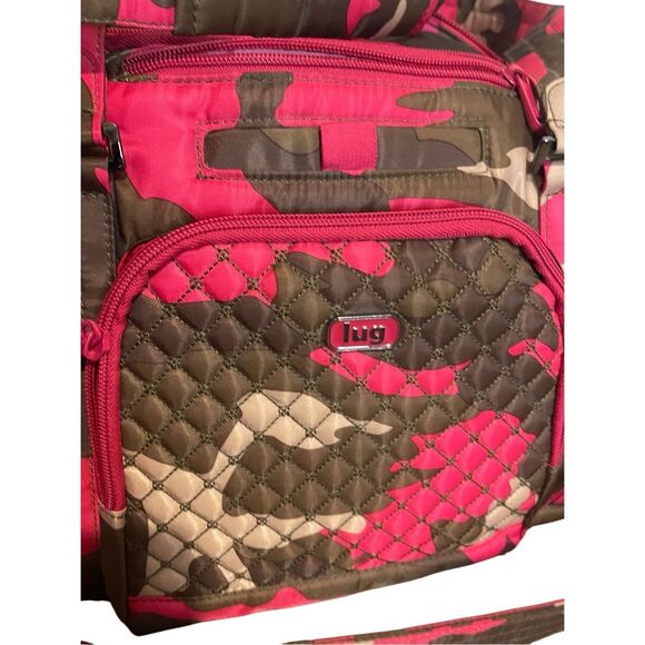 Lug Propeller Pink Camouflage Quilted Duffel Overnight Bag - Picture 3 of 6